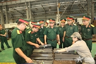 GDDI leader inspects units in Thai Nguyen